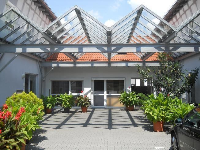Hotel Papillon Lappersdorf  Exterior photo